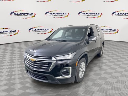 Used 2023 Chevrolet Traverse LT AWD/4WD image 1