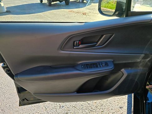 Used 2024 Toyota Prius LE image 10