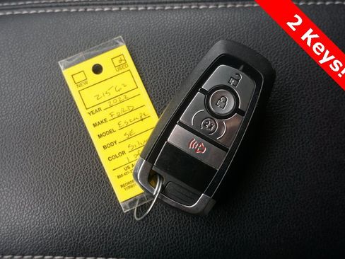 Used 2022 Ford Escape SE w/ Cold Weather Package image 32