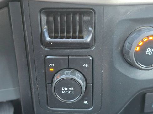 Used 2022 Ford F150 XL w/ Equipment Group 101A High AWD/4WD image 26