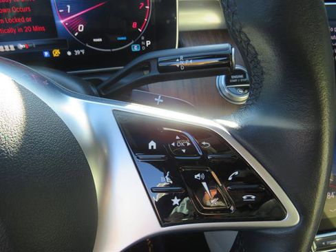 Used 2024 Mercedes-Benz C 300 4MATIC Sedan image 12