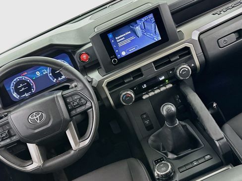 Used 2025 Toyota Tacoma TRD Off-Road AWD/4WD image 18