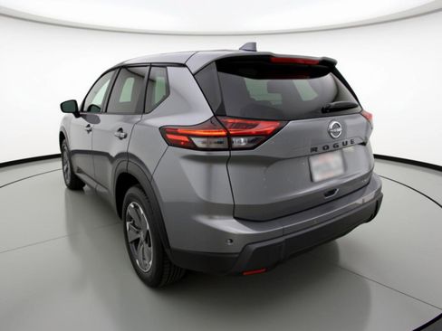 Used 2025 Nissan Rogue SV image 6