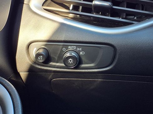 Used 2024 Chevrolet Malibu LT image 18