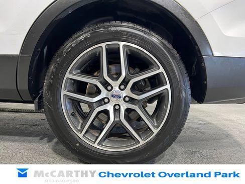 Used 2017 Ford Explorer XLT w/ Equipment Group 202A FWD image 30