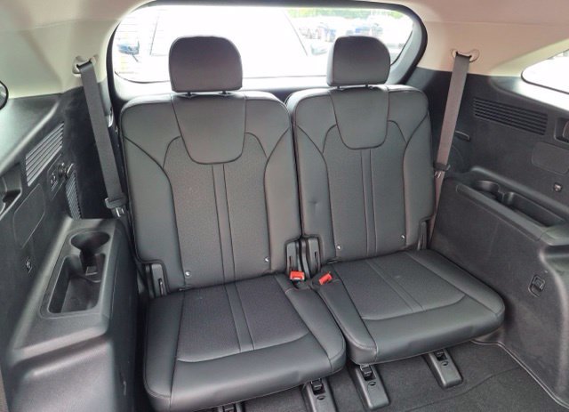 Certified 2023 Kia Sorento EX FWD image 9