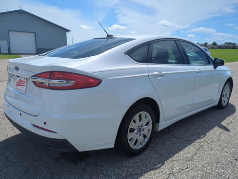 Used 2019 Ford Fusion S image 7