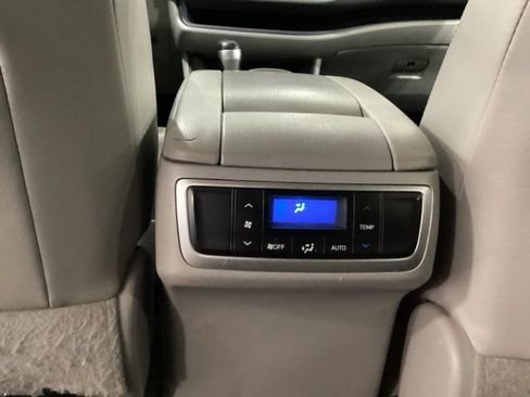 Used 2016 Toyota Highlander Plus AWD/4WD image 13