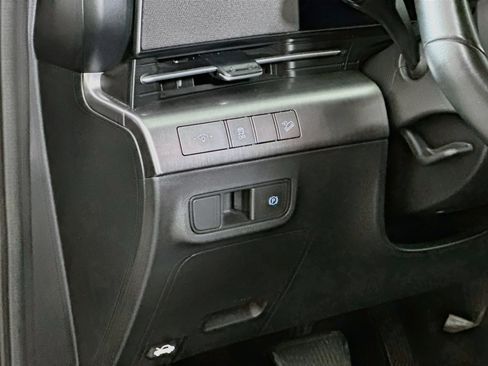 Used 2025 Hyundai Kona SEL AWD/4WD image 17