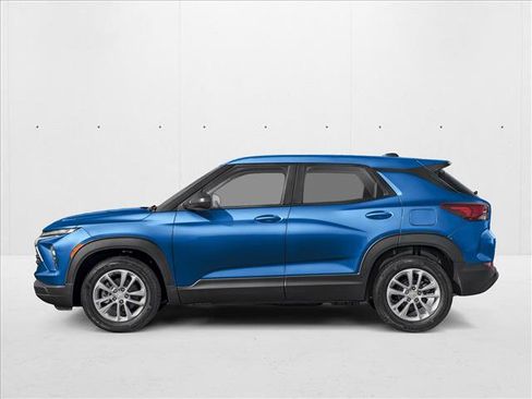 New 2026 Chevrolet TrailBlazer LS FWD image 3