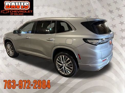 Used 2026 Buick Enclave Avenir w/ Super Cruise Package AWD/4WD image 4