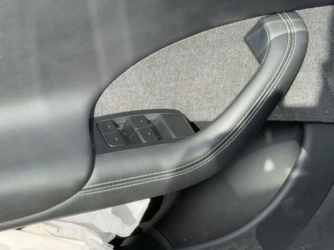 Used 2021 Tesla Model S Long Range image 12