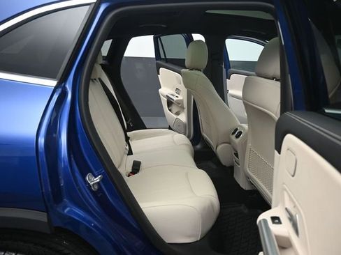 New 2025 Mercedes-Benz GLA 250 image 29