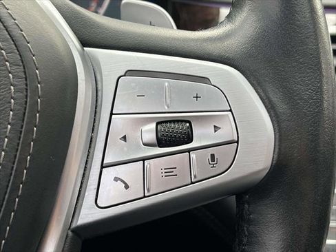 Used 2021 BMW 750i xDrive image 23