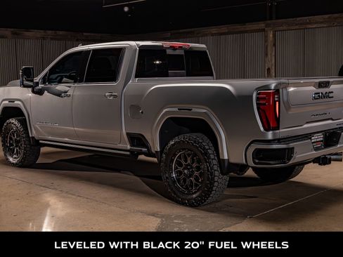 Used 2025 GMC Sierra 2500 Denali Ultimate w/ Max Trailering Package image 6