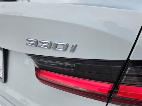 Used 2023 BMW 330i Sedan w/ Premium Package image 41