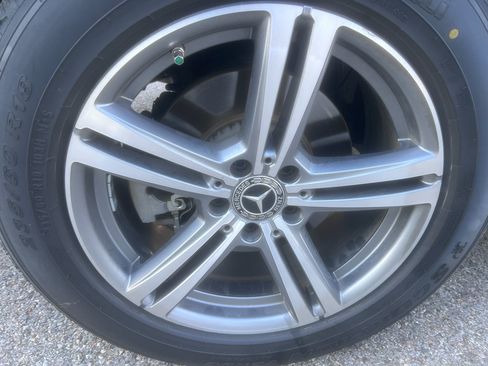 Used 2021 Mercedes-Benz GLC 300 300 4MATIC image 5