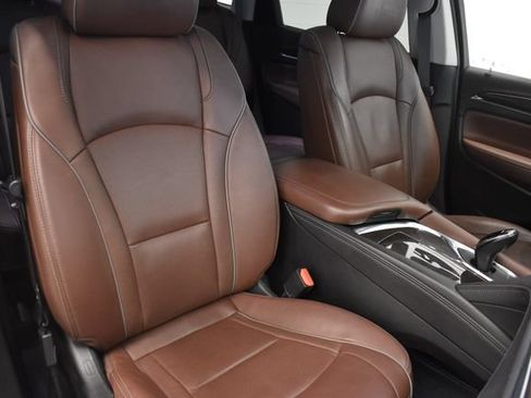 Used 2020 Buick Enclave Avenir w/ Avenir Technology Package AWD/4WD image 6