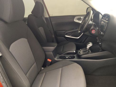 Used 2022 Kia Soul LX w/ Technology Package FWD image 21