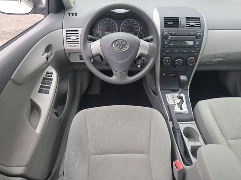 Used 2010 Toyota Corolla FWD image 18