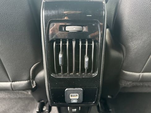 Used 2024 Jeep Compass Limited AWD/4WD image 12