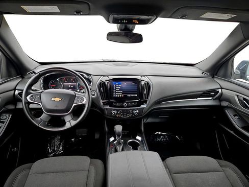 Used 2023 Chevrolet Traverse LT image 13