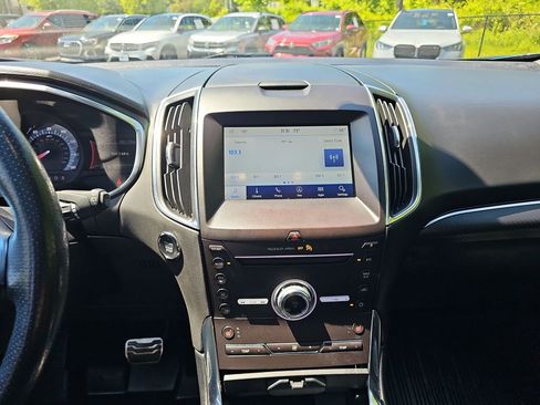 Used 2019 Ford Edge ST w/ Convenience Package AWD/4WD image 14