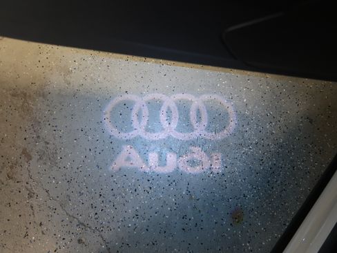 Used 2017 Audi Q7 3.0T Premium AWD/4WD image 25