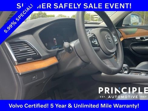 Certified 2024 Volvo XC90 B6 Plus AWD/4WD image 17