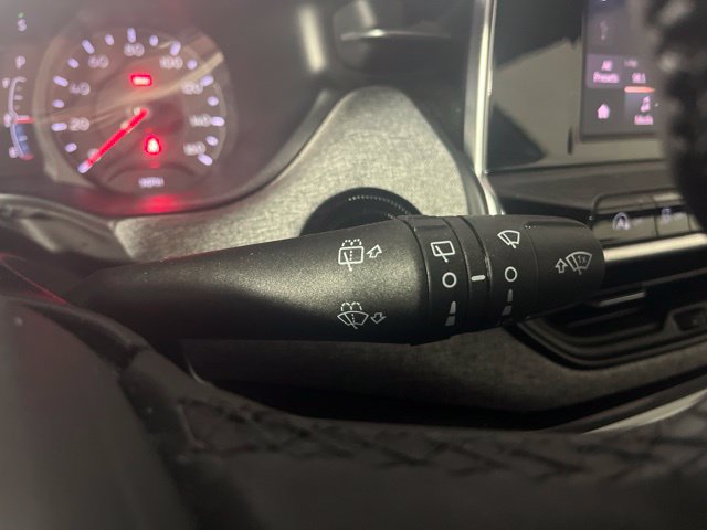Used 2025 Jeep Compass Latitude AWD/4WD image 16