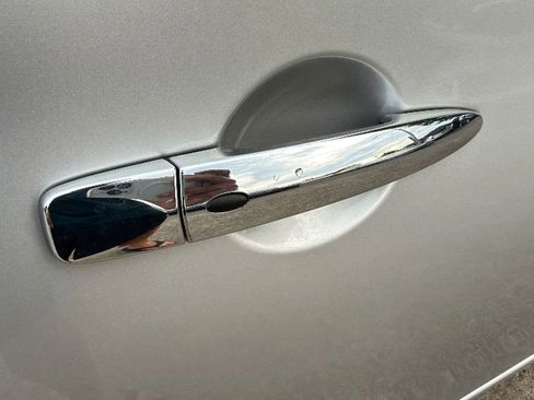 Used 2016 Nissan Sentra SV FWD image 22
