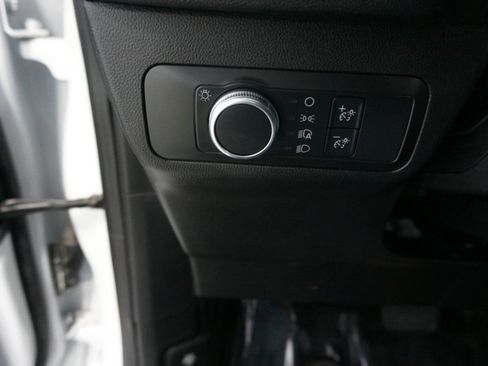 Used 2020 Ford Escape SE image 14