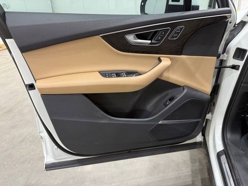 Used 2021 Audi Q7 2.0T Premium Plus w/ Premium Plus Package image 16