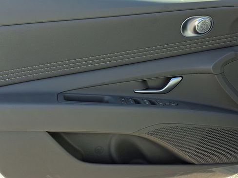 New 2026 Hyundai Elantra SEL Sport Premium image 9