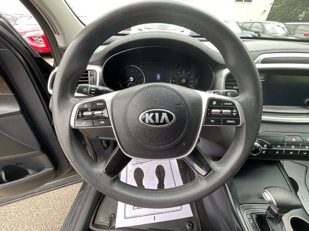 Used 2020 Kia Sorento LX AWD/4WD image 15