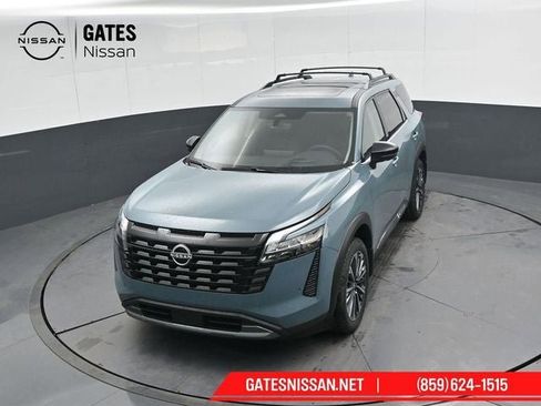 New 2026 Nissan Pathfinder Platinum image 44