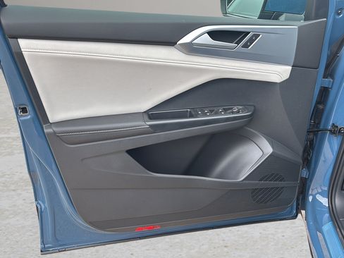 New 2026 Volkswagen Taos SE FWD image 20