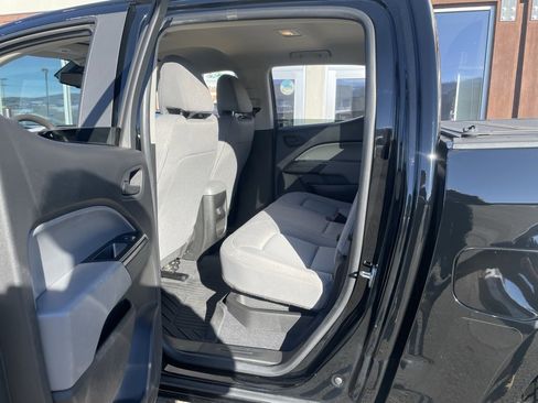 Used 2021 Chevrolet Colorado W/T w/ Custom Special Edition image 11