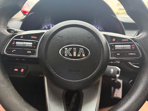 Used 2019 Kia Forte LXS FWD image 13