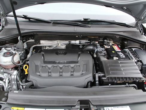 Used 2020 Volkswagen Tiguan SE w/ 3rd Row Seat Package image 36