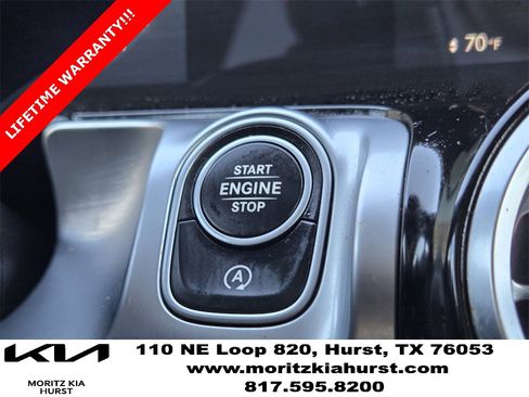 Used 2021 Mercedes-Benz GLB 250 4MATIC image 23