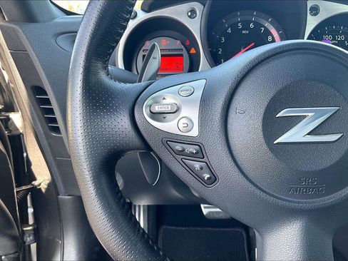 Used 2019 Nissan 370Z Touring Sport image 17