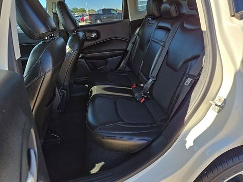 Used 2018 Jeep Compass Latitude image 13