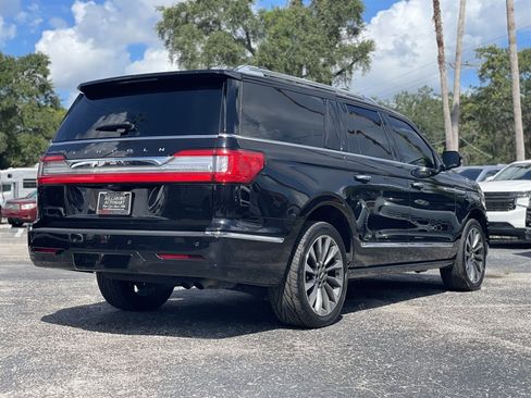 Used 2019 Lincoln Navigator L Select AWD/4WD image 13