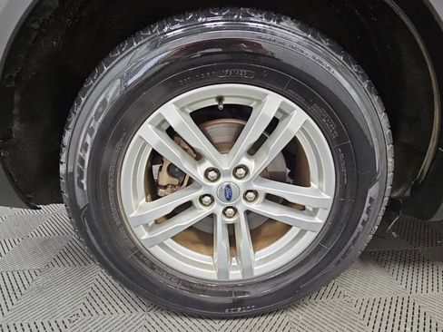 Used 2021 Ford Explorer XLT RWD image 50