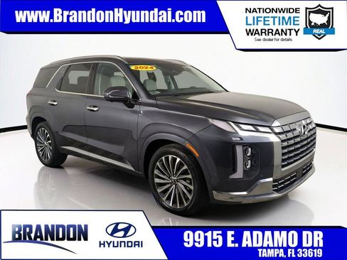 Used 2024 Hyundai Palisade Calligraphy FWD image 1