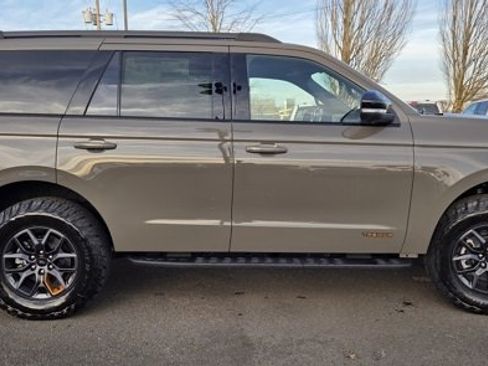 New 2026 Ford Expedition Tremor image 4