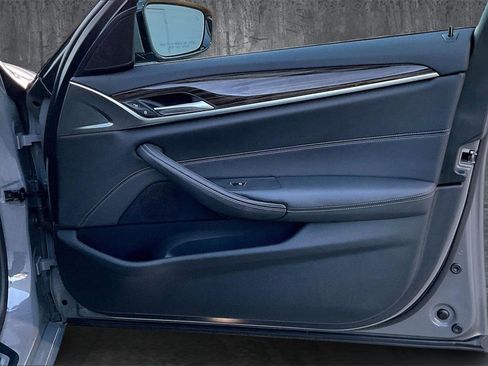 Used 2021 BMW 530i xDrive w/ Convenience Package image 28