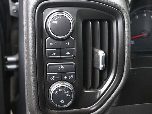 Used 2019 Chevrolet Silverado 1500 Custom Trail Boss w/ Custom Convenience Package image 39