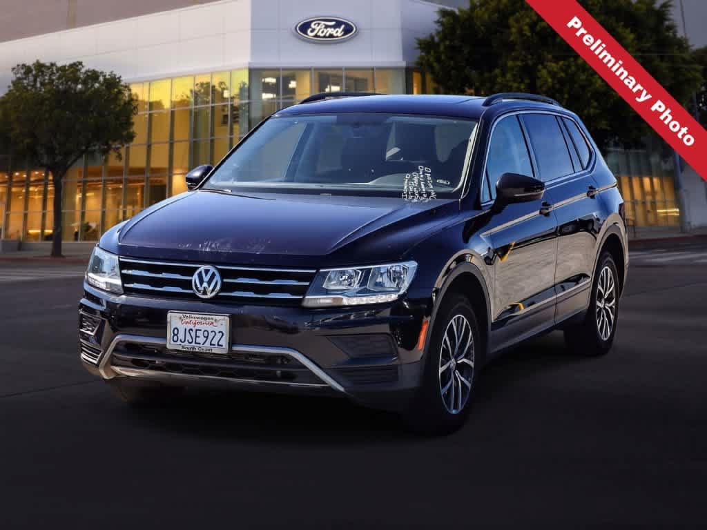 Used 2019 Volkswagen Tiguan SE w/ Panoramic Sunroof Package FWD image 1